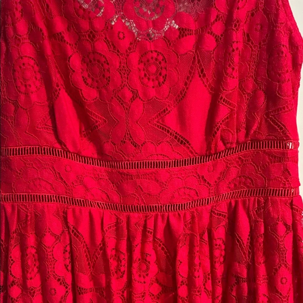 Francesca’s Miami NWT Elegant Red Lace Maxi Dress - Picture 11 of 12